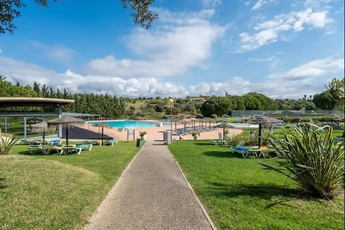 At Marina Park With Pool #1959 拉哥斯