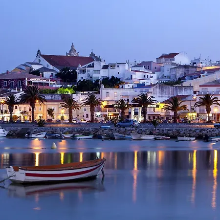 At Marina Park With Pool #1959 Lagos