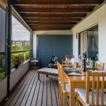 At Marina Park With Pool #1959 * Lagos